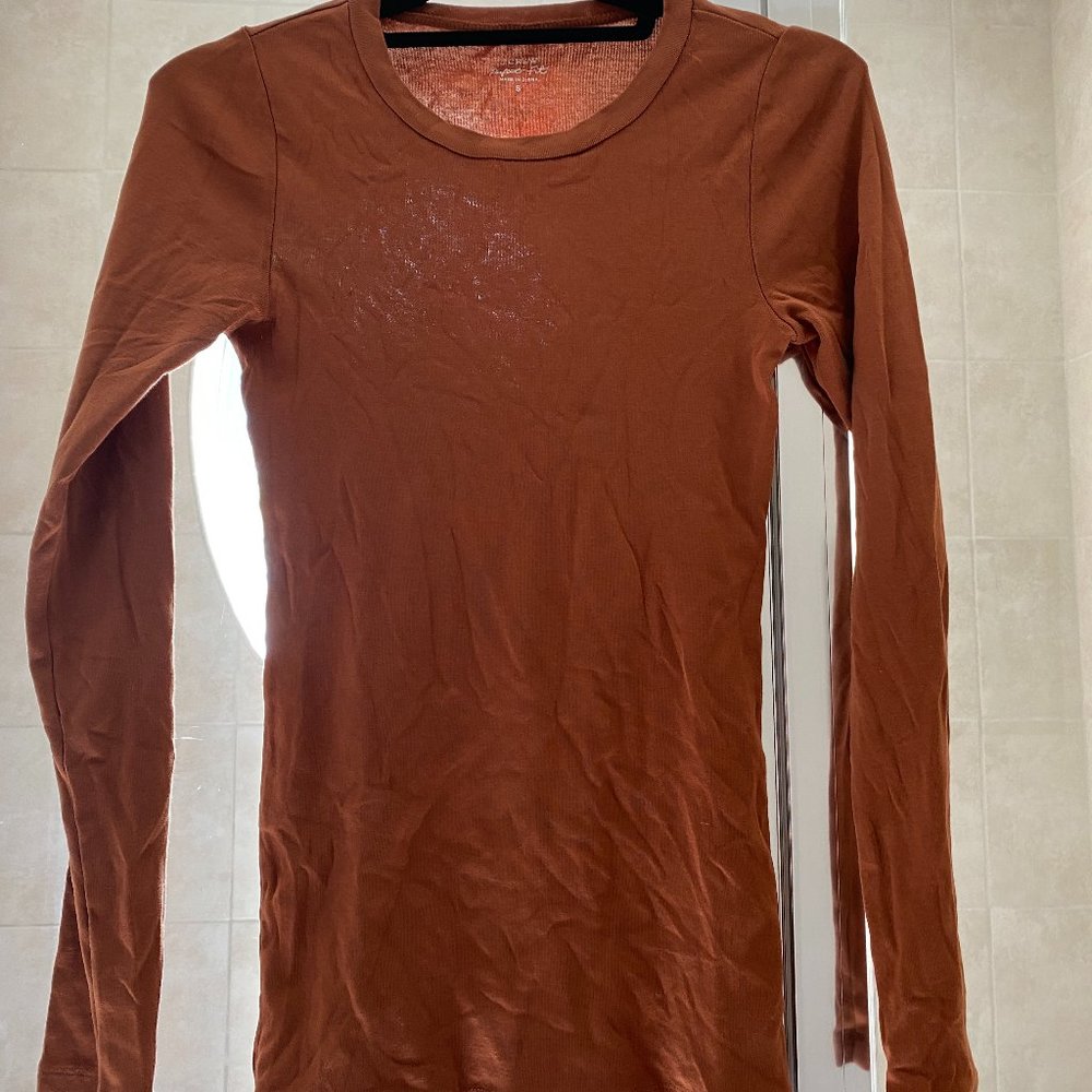 J Crew Perfect Fit Long Sleeve Tee S Brown